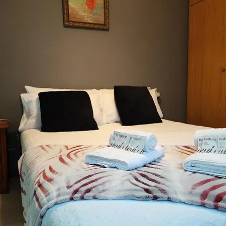 Carrerahouses Perla Apartmán *